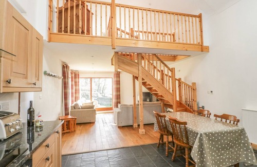 Penmon Cottage | BEUDY BACH, pet friendly, character holiday cottage in Llangoed