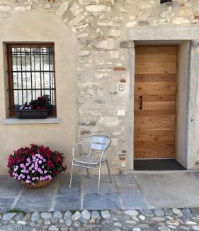 Gavirate Apartment | Beut Home Apartments