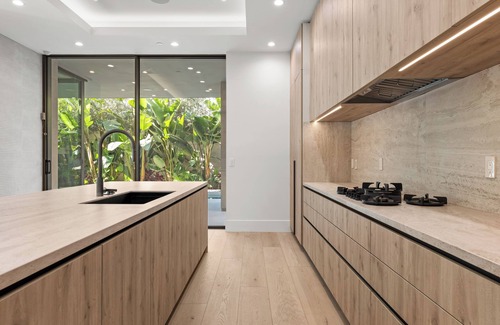 West Hollywood House | Beverly Grove Luxury Retreat w/Pool,Spa & Theater