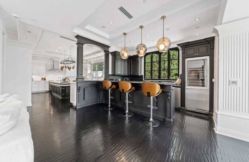 Beverly Hills House | Beverly Hills Contemporary Classic Estate