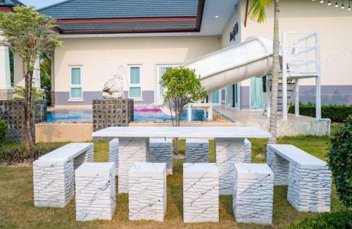 Huai Yai Villa | Beverly Hills Pool Villa Na Jomtien