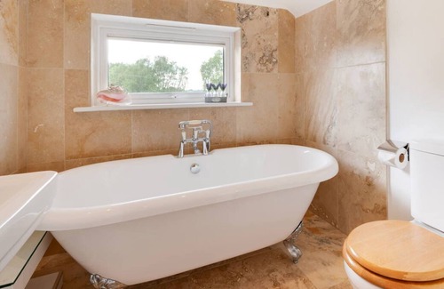 Wadhurst House | Bewl Cottage in the beautiful Wadhurst