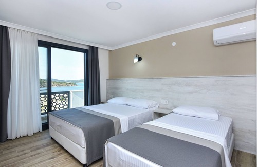 Ayvalik Hotel | Beyaz Konak Otel
