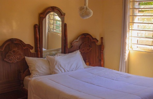 Lusaka Cabin | Beyond Horizon Lodge