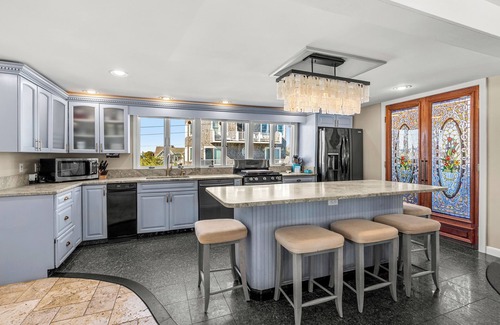 Newbury House | Beyond the Sea