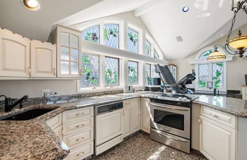 Newbury House | Beyond the Sea