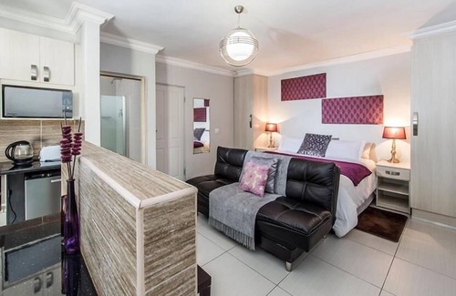 Port Elizabeth Bed & Breakfast | Bhotani Bed and Breakfast
