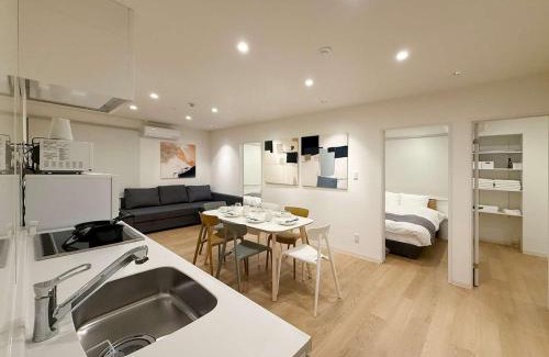 Hiroshima City Centre Apartment | bHOTEL Nikkei Central 3BR Apt Close to Shopping & Dining