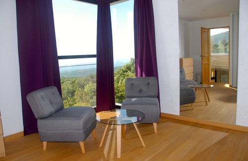 Mons Villa | Bi-weekly serviced villa