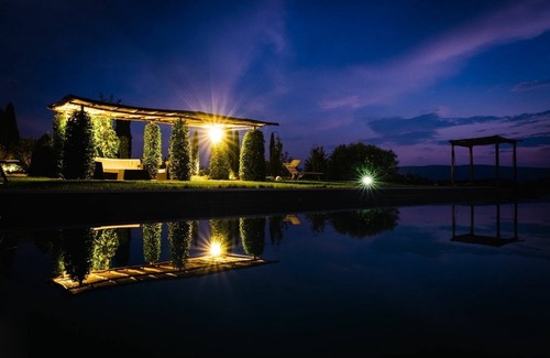 Sovicille Apartment | Bianco 2 bedroom 2 bathroom apartment