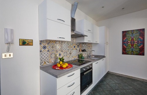 Albisola Superiore Apartment | Biancoeblu