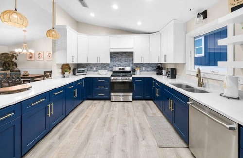 Bid-a-wee Beach House | Bid-A-Wee Beach Home-Private Heatable Pool,Private Beach Access,1 Block to Beach