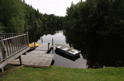 Murray Harbour Cottage | Bide-A-While - 2 Bedroom Cottage Forest & Lake PEI Cottages