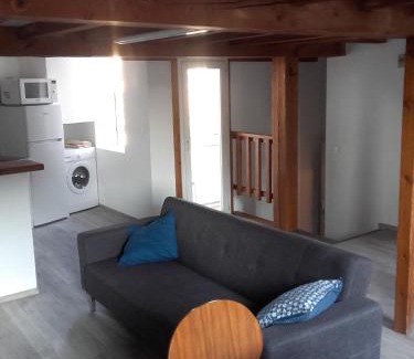 La Belle de Mai Apartment | Bienvenus à Thèse - Appartement Bleu