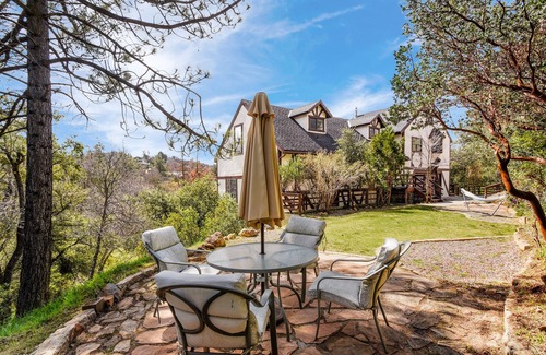 Julian House | Big 5bd Julian Country Home! 5min to downtown Julian, wineries, hiking.