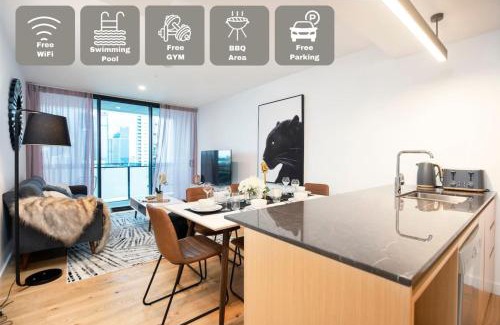 South Brisbane Apartment | Big and Modern 3BR SouthBank 11605