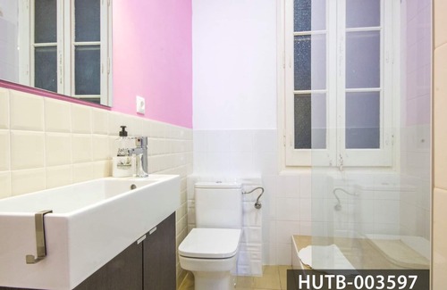 Sant Antoni Apartment | Big apartment Barcelona Gran via
