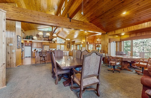 Fawnskin Cabin | Big Bear 7th Heaven ~ Lakeview Chalet with Hot Tub, Sauna, Grill, Great Deck Views