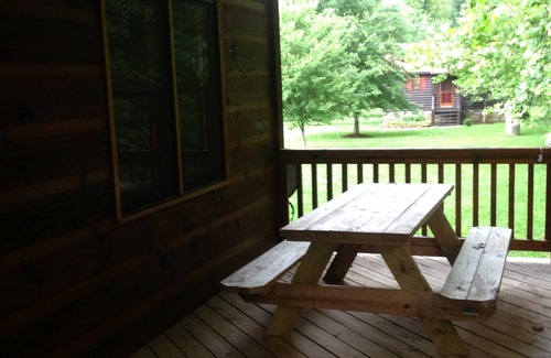 Blairsville Cabin | Big Bear Cabin - Enjoy a peaceful mountain getaway !nMany Mtn activities nearbyn