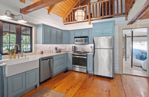 Houston House | Big Bend Retreat: 5 BR, 3 BA House in Houston, Sleeps 14