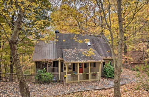 Big Canoe Cottage | Big Canoe Cabin w/Mountain View, Hiking & Lake!