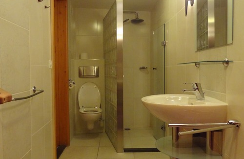 Fieschertal Ski Chalet | Big chalet with sauna, 3 bathrooms, walking minutes from cable car,private park.