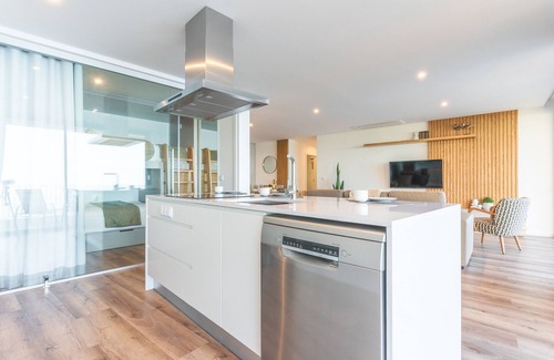 Camara de Lobos Apartment | Big Cliff Apartment by Atlantic Holiday
