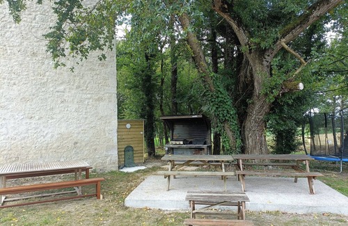 Blaymont House | Big cottage country 8 bedroom, pool, game room, spa, 24 people