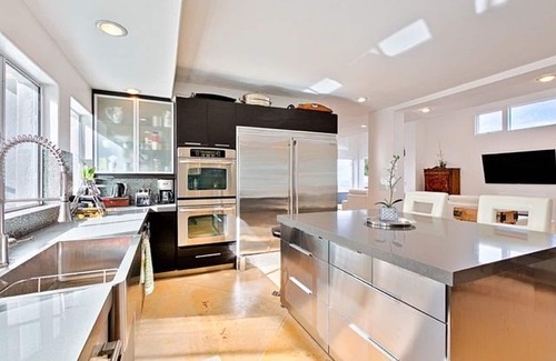Arch Beach Heights House | BIG discounts for winter! Best Value in Laguna, Double Sweeping Views