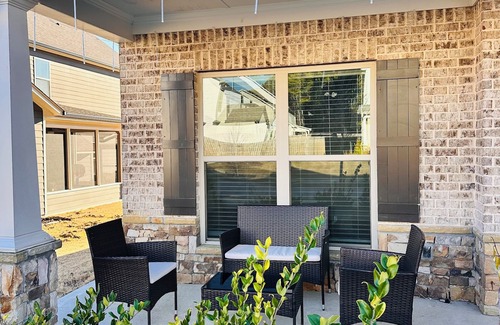 Dacula House | Big Family? No Problem – 5BR Home Near Outdoor Fun & Nature Spots.