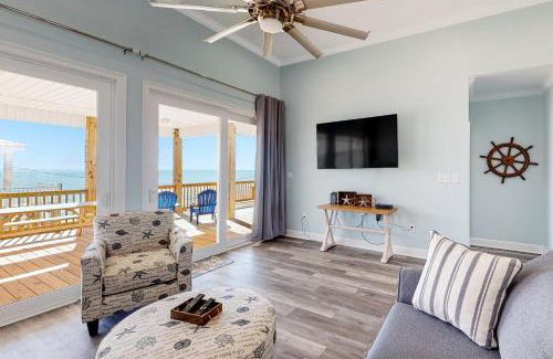 Dauphin Island House | Big Group Beach Escape