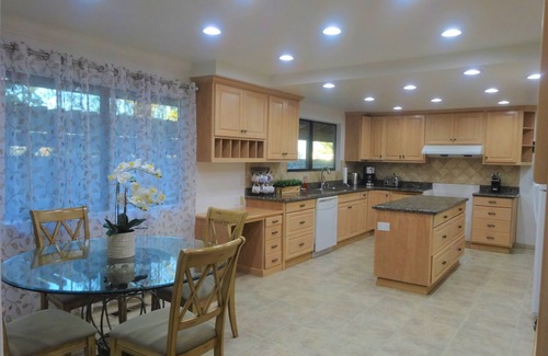 Sacramento House | Big House For Big Family