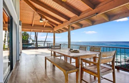 Kahaluu Bay House | Big Island Hale Kaheka 6592 by Coldwell Banker Island Vacations