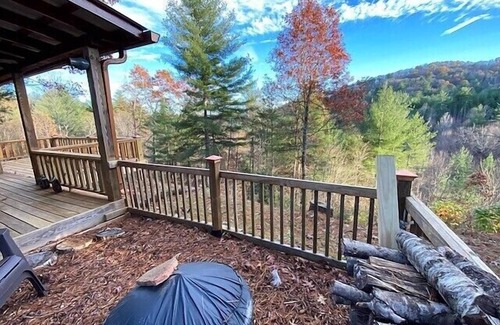 Unaka Cabin | Big Rock Ridge - Easy Access!