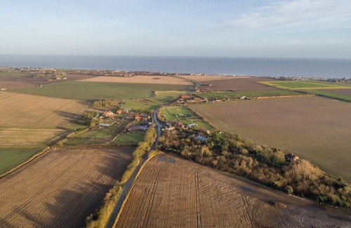 North Walsham House | Big Sky Barn is a contemporary conversion of a 200 year old brick and flint barn