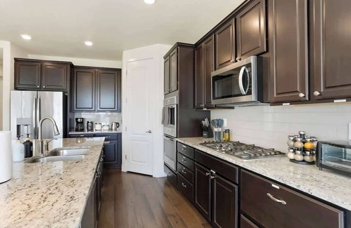 Arvada House | Big Spacious Luxury Retreat Near Boulder & Denver