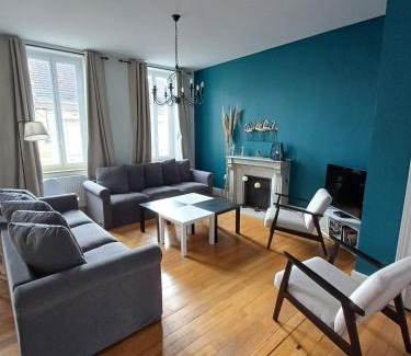 Paray-le-Monial House | Big Townhouse In Paray Le Monial For 25 People