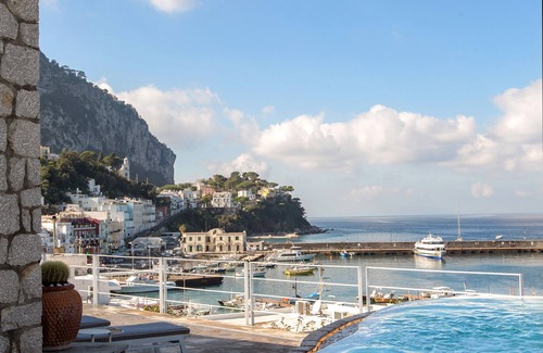 Marina Grande Villa | BIG VILLA WITH AMAZING INFINITY TERRACE JACUZZI SWIMMING POOL 10 MIN FROM "PIAZZETTA".