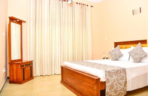 Minuwangoda House | Bigcity Villa - Airport Transit Hotel