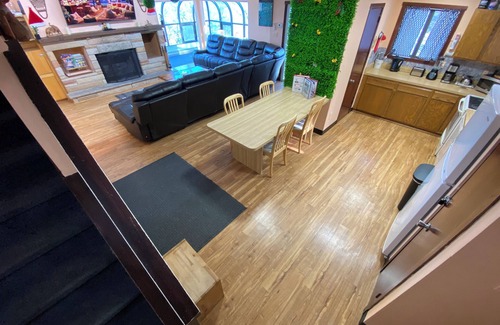 Village at Camelback House | BIGGEST AND BEST HOUSE AT CAMELBACK FIRST TO SKI SLOPES VIP PARKING -PARADISE !