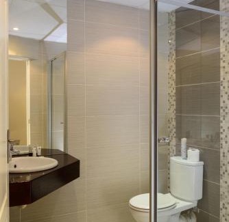 Howick Hotel | Biggy Best Boutique Hotel & Self Catering Cottages