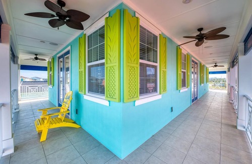 West Kissimmee Cottage | Bikini Bay Cottage with Private Pool near Disney and Margaritaville Resort &.