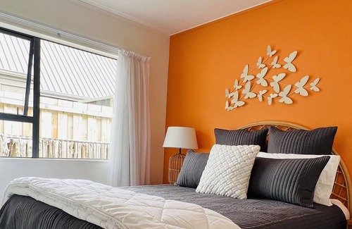 Bowentown House | Bikini Bottom on the boulevard, Waihi Beach