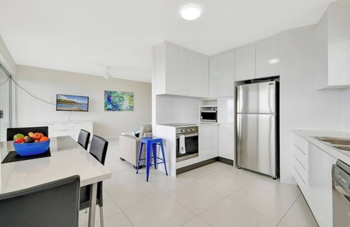 Alexandra Headland Apartment | Bilgola Unit 4 - Amazing Beach Views
