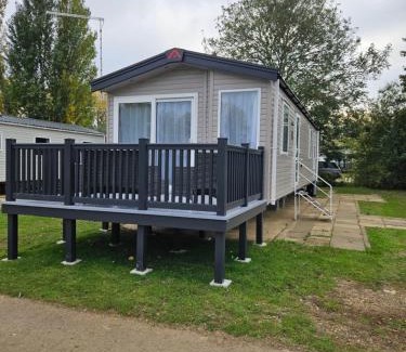 Great Houghton Resort | Billing Aquadrome Holiday Park Fishing Lakes Gold Caravan