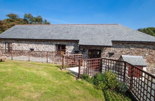Holsworthy Cottage | BILLY'S BARN, pet friendly, character holiday cottage in Bradworthy