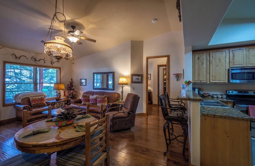 Ruidoso Condo | Billy the Kid Did Not Sleep Here But You Can!