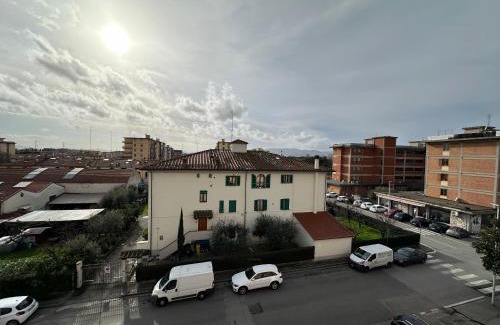 Prato Apartment | Bilocale in marmo a Prato