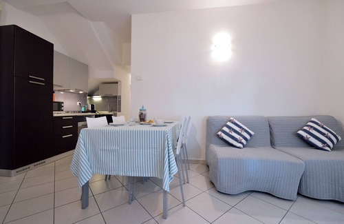 Cattolica Apartment | Bilocale Mina 5 - One Bedroom Apartment, Sleeps 3