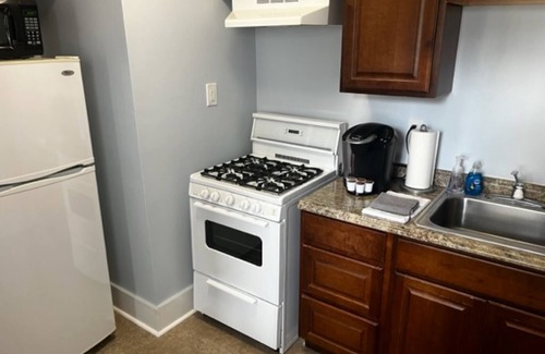 Biloxi House | Biloxi Bungalow - Heart of Biloxi - Beach, Casinos and more!